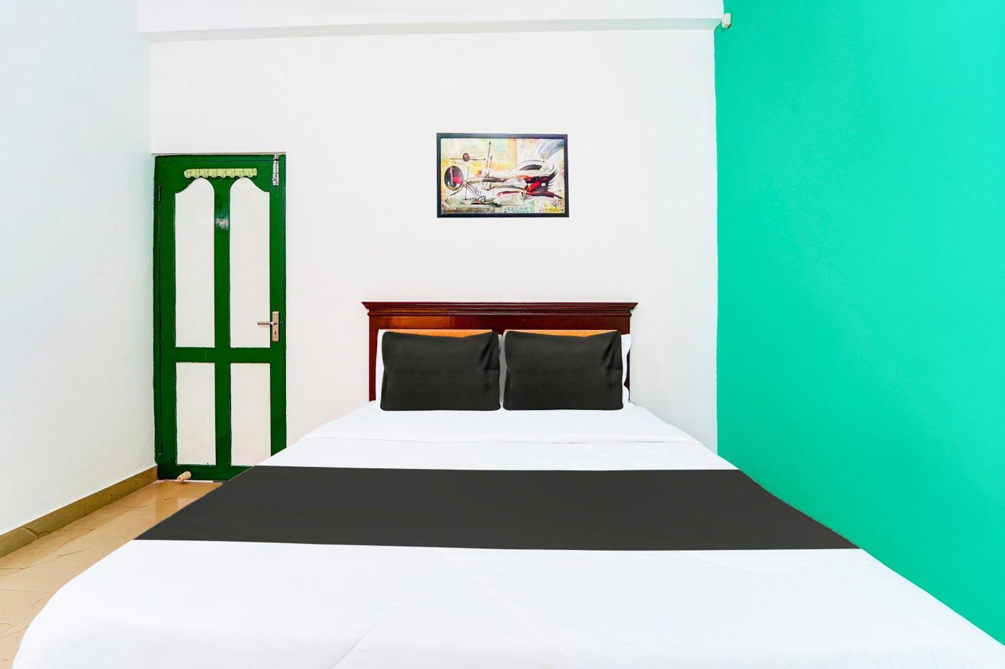 Super Hotel O Vennala Near Palarivattom Kochi Exteriör bild