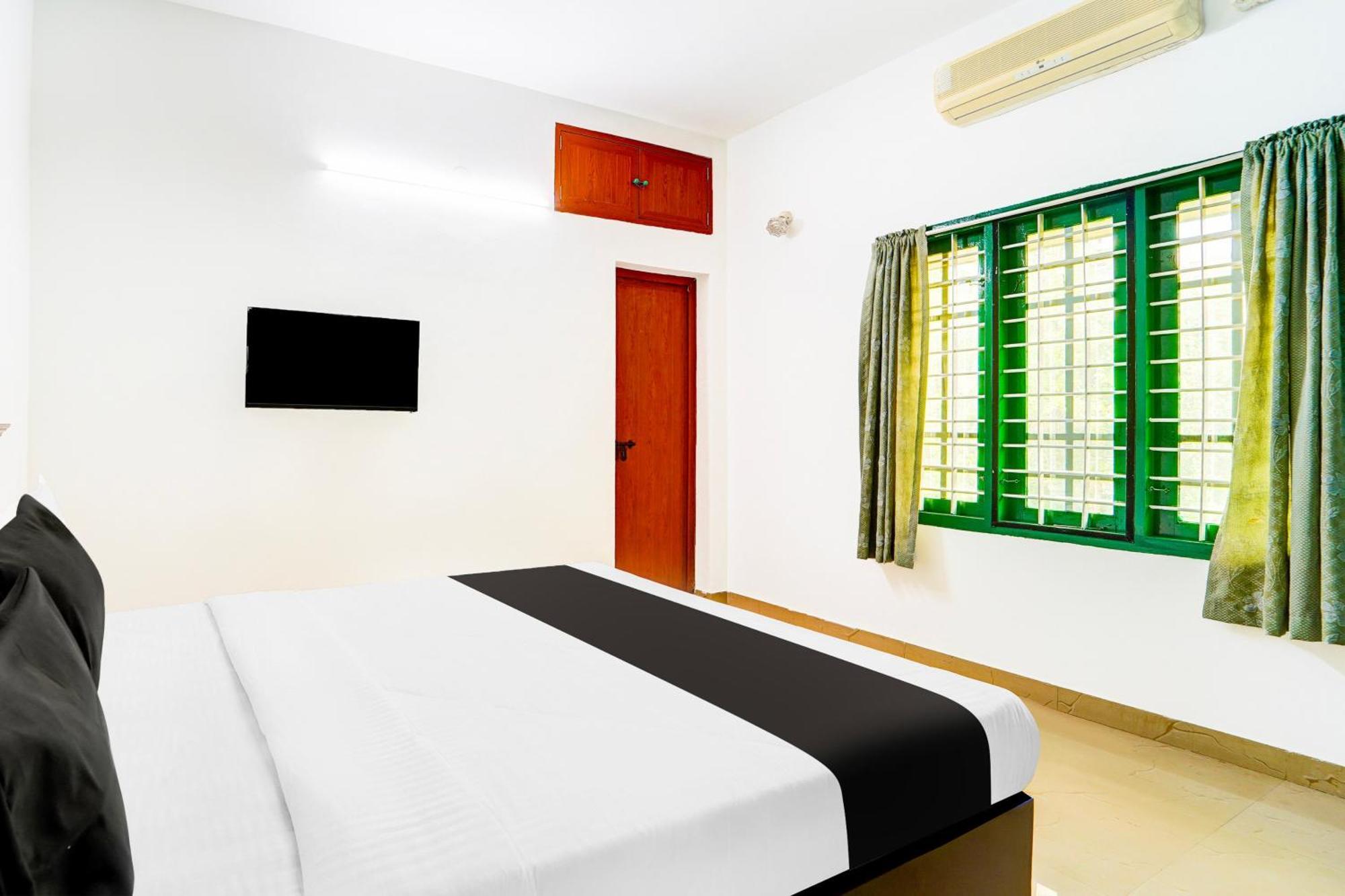 Super Hotel O Vennala Near Palarivattom Kochi Exteriör bild